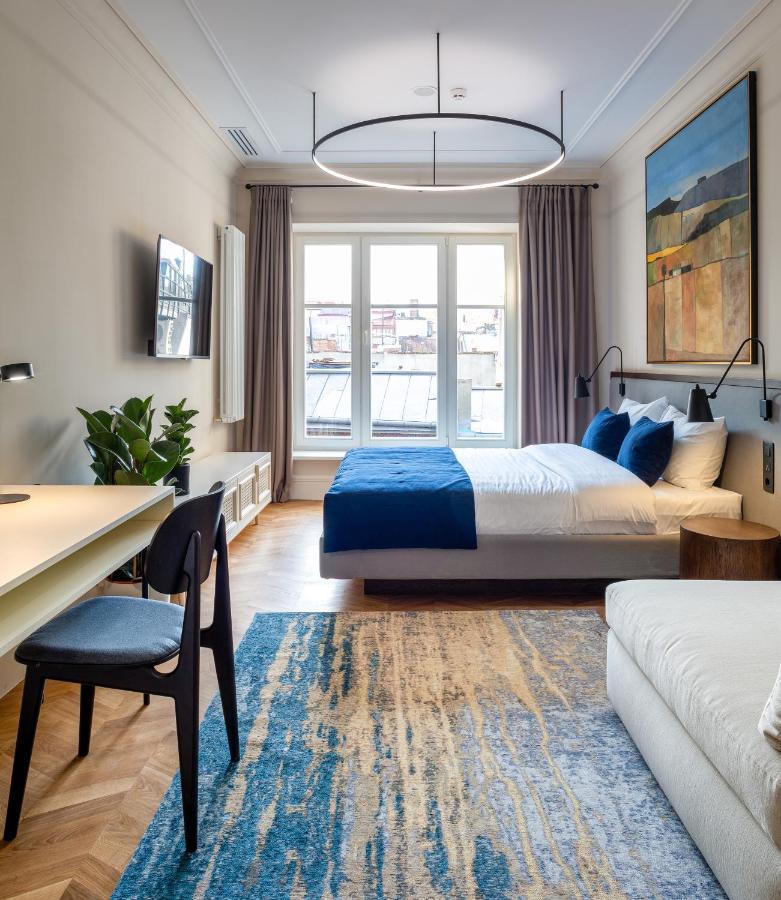 On The Square Hotel Lviv Ngoại thất bức ảnh