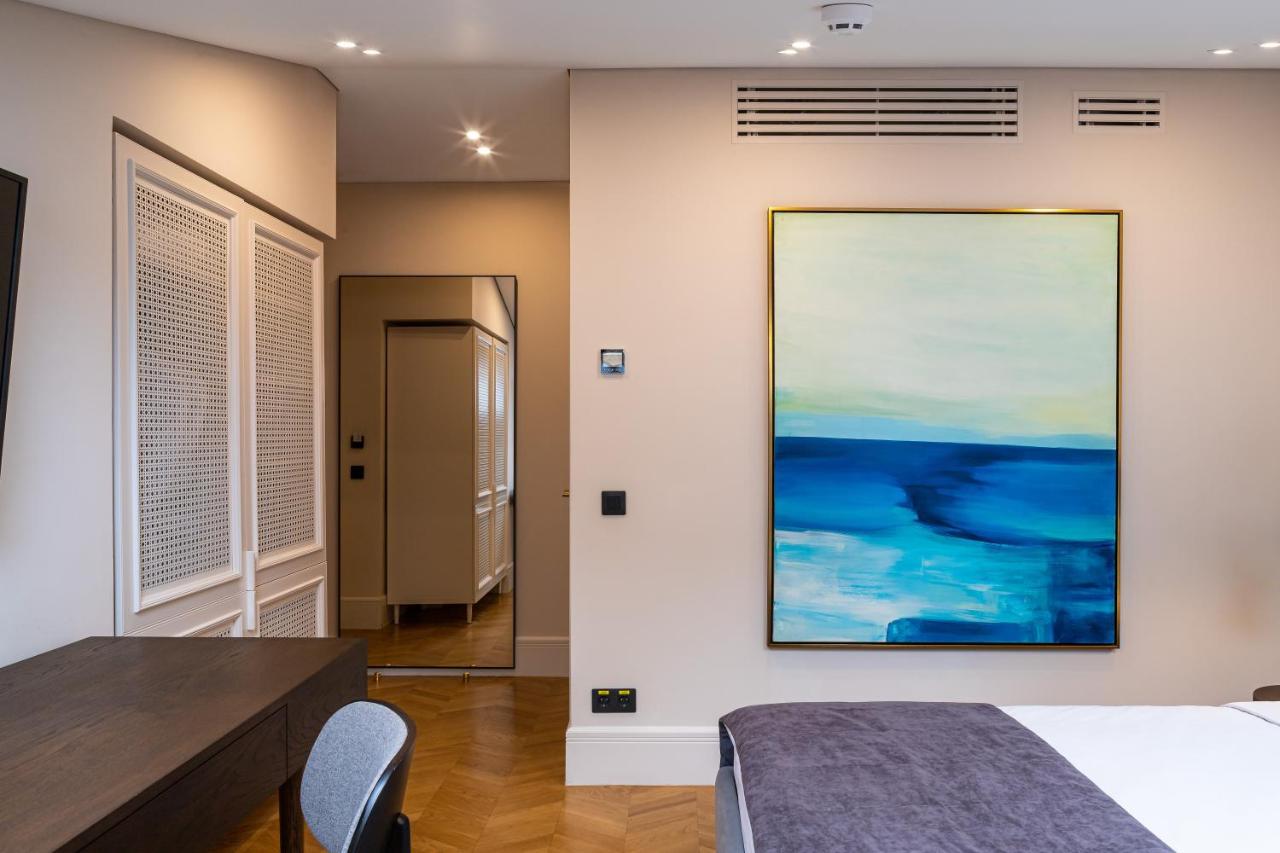 On The Square Hotel Lviv Ngoại thất bức ảnh