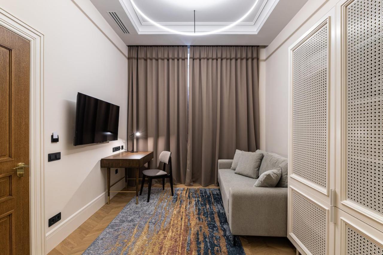 On The Square Hotel Lviv Ngoại thất bức ảnh