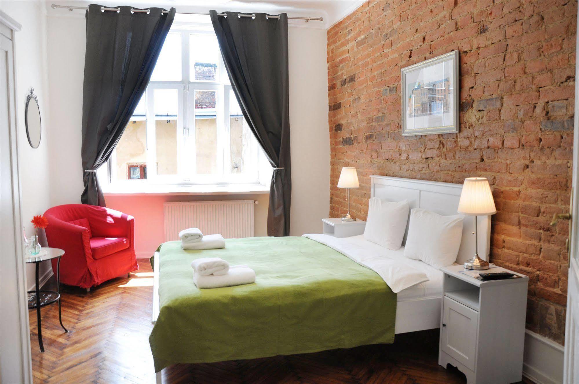 On The Square Hotel Lviv Ngoại thất bức ảnh